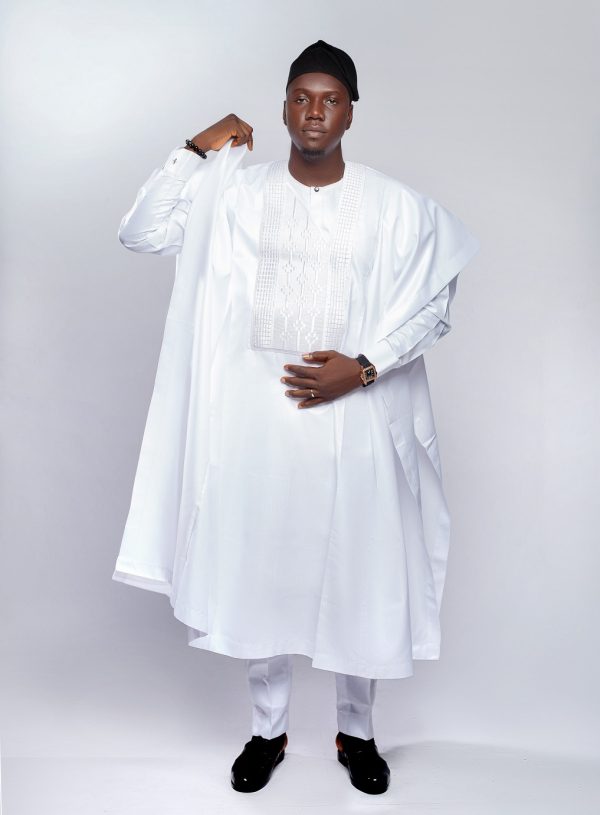 ETW WHITE EMBROIDERY DESIGNED AGBADA 002